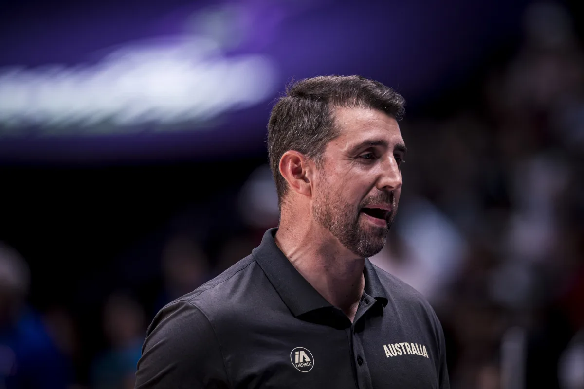 澳大利亚男篮主帅.jpg